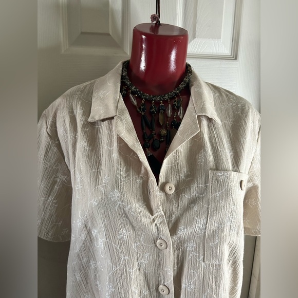 Jeno Neuman Buttoned Blouse size PM NWT - Picture 6 of 10